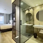 Voco - By Ihg Отель Бильбао