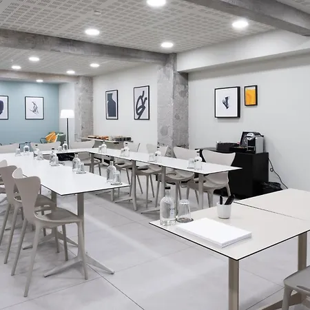 Voco - By Ihg Hotell 3*