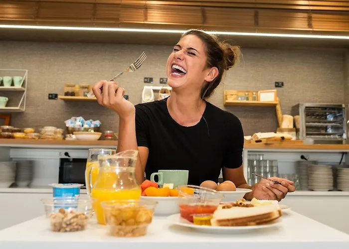 Voco - By Ihg 3* ビルバオ